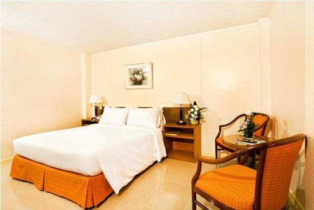 White Orchid Hotel กรุงเทพมหานคร ภายนอก รูปภาพ